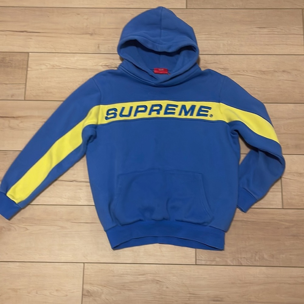 Supreme SS17 full stripe blue/yellow hoodie. - Picture 5 of 6
